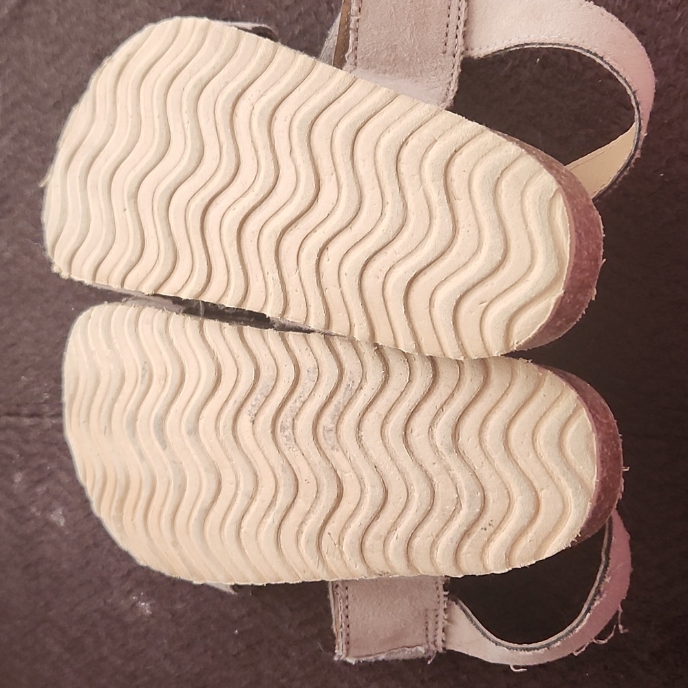 Sandals - Picture 3 of 4